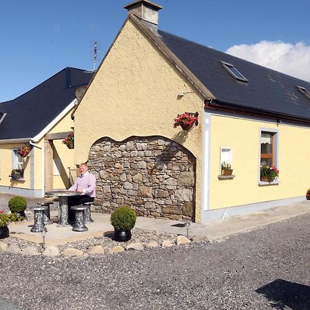 Beezies Self Catering Cottages Grange  Kültér fotó