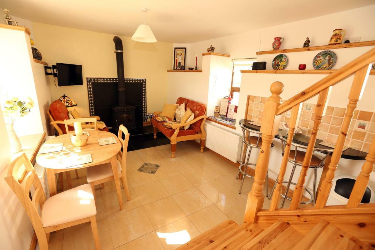 Beezies Self Catering Cottages Grange  Kültér fotó