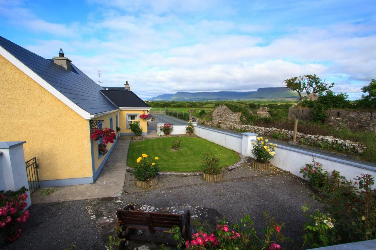 Beezies Self Catering Cottages Grange  Kültér fotó