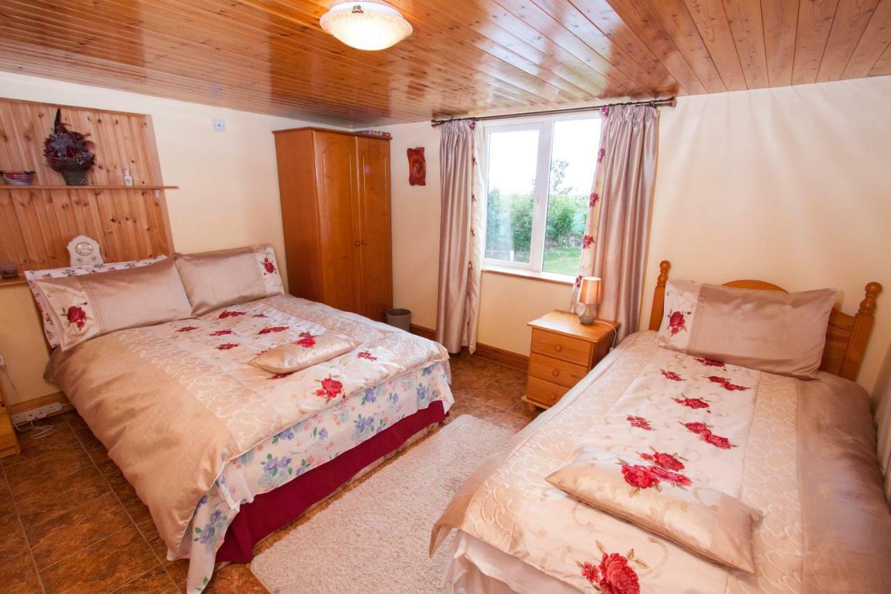 Beezies Self Catering Cottages Grange  Kültér fotó